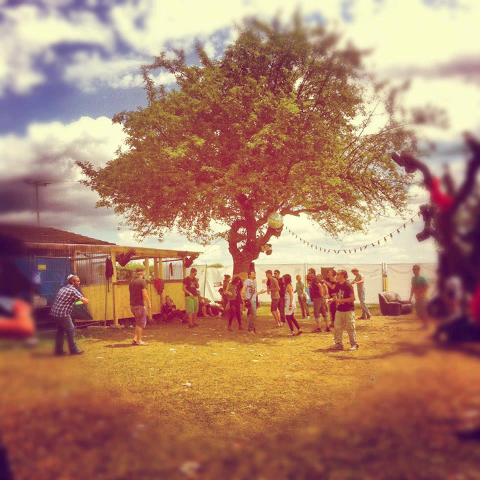  Electric Paradise 